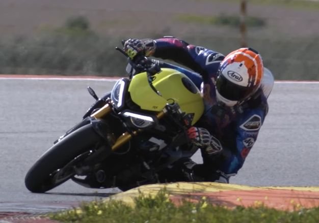 Engine और Performance